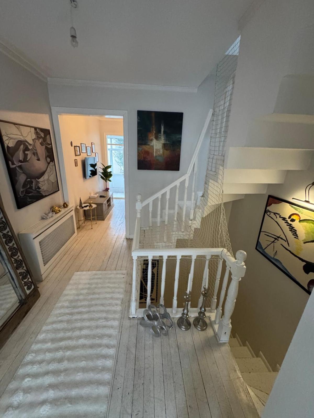 Historic White Mansion Bosphorus & Church View Tatil Evi İstanbul