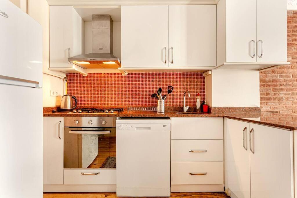 Apartment Location With 2 Bedrooms Istanbul