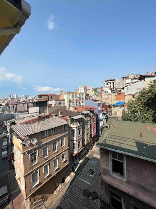 Amuer 8 Istanbul
