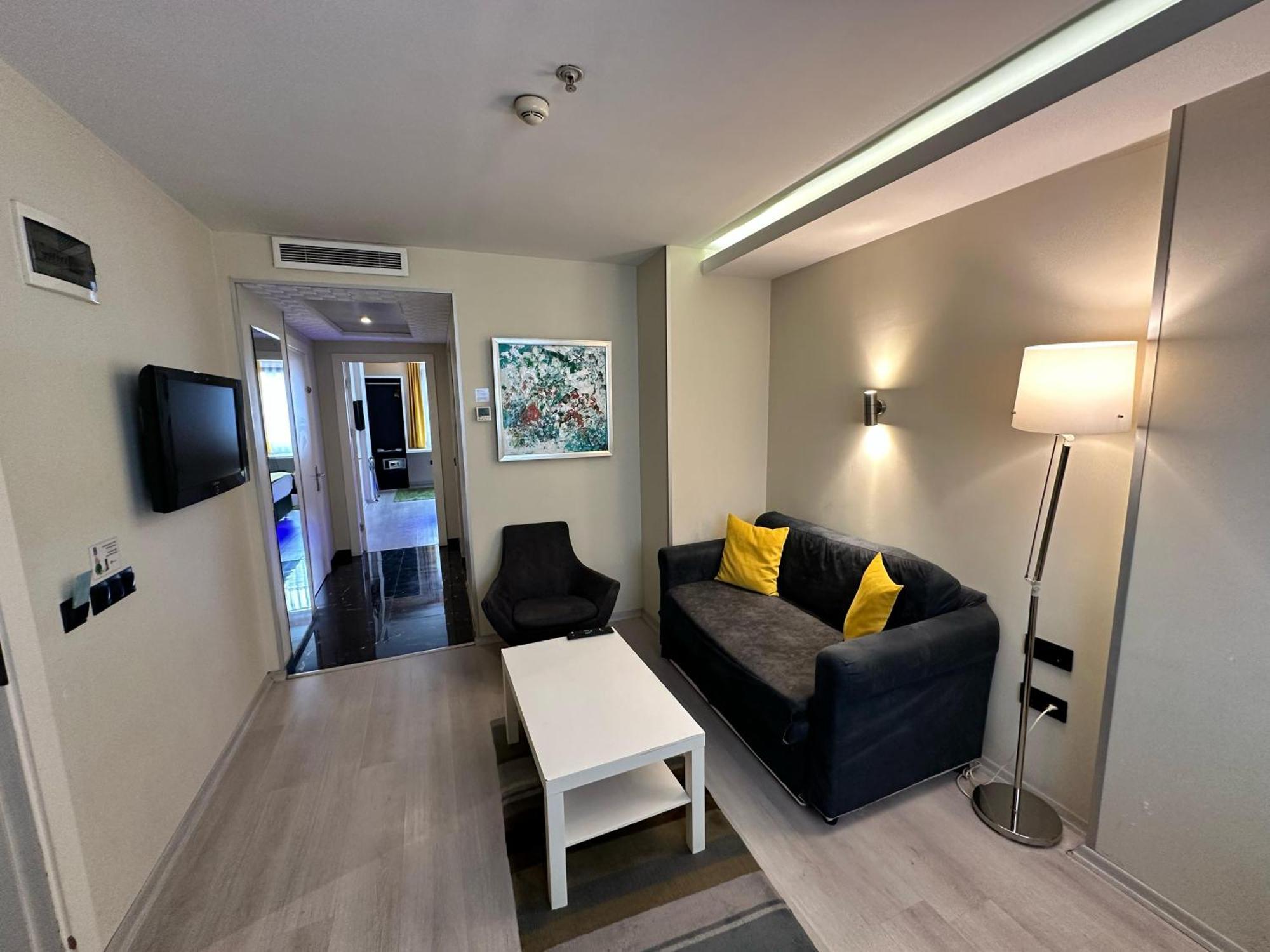 Tempo Airport Otel 3*