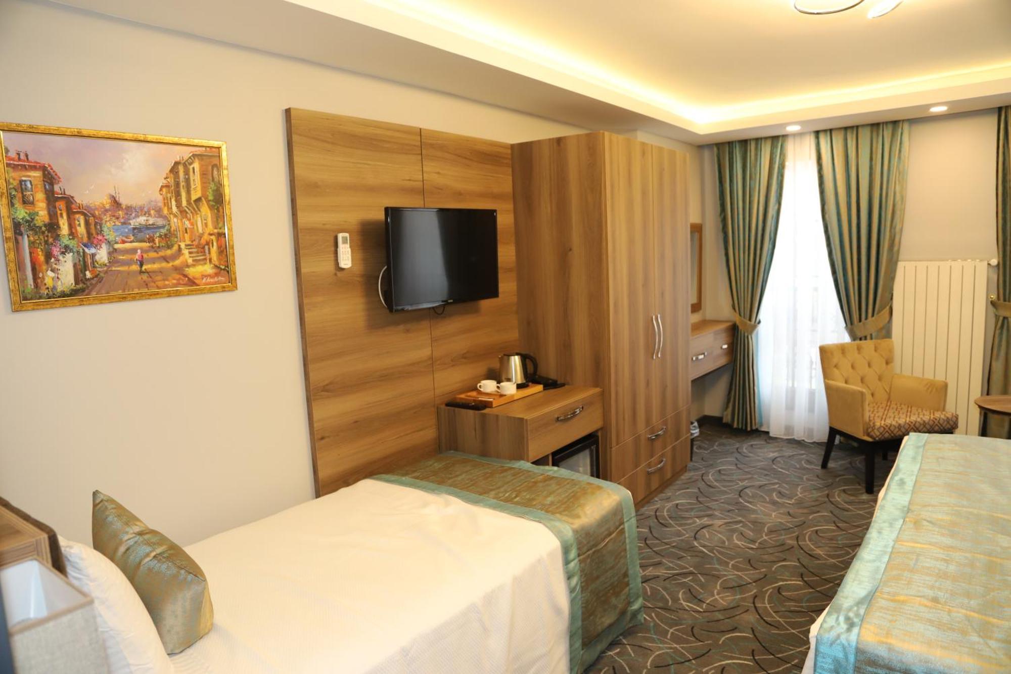 Hotel Grand Kavi 3*