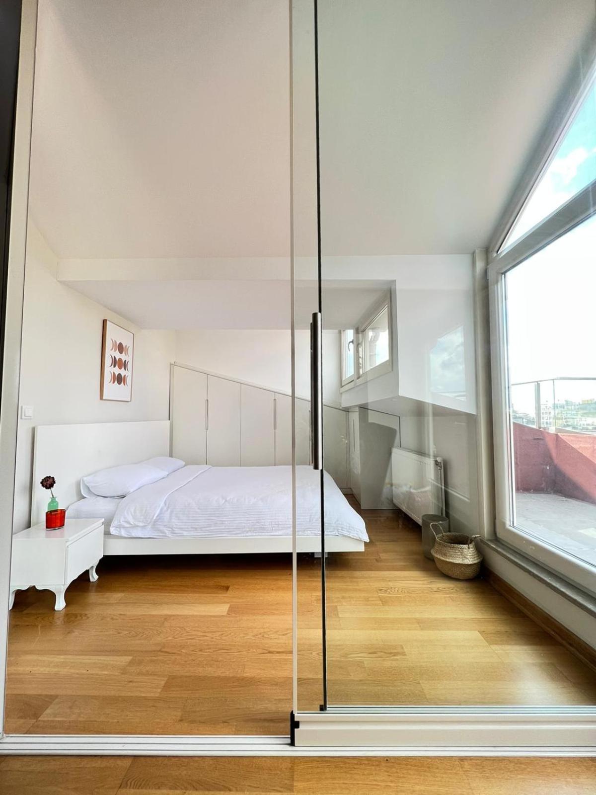 Wonder Homes - Cozy Penthouse, Terrace, Taksim Mete 16 Apartment Istanbul