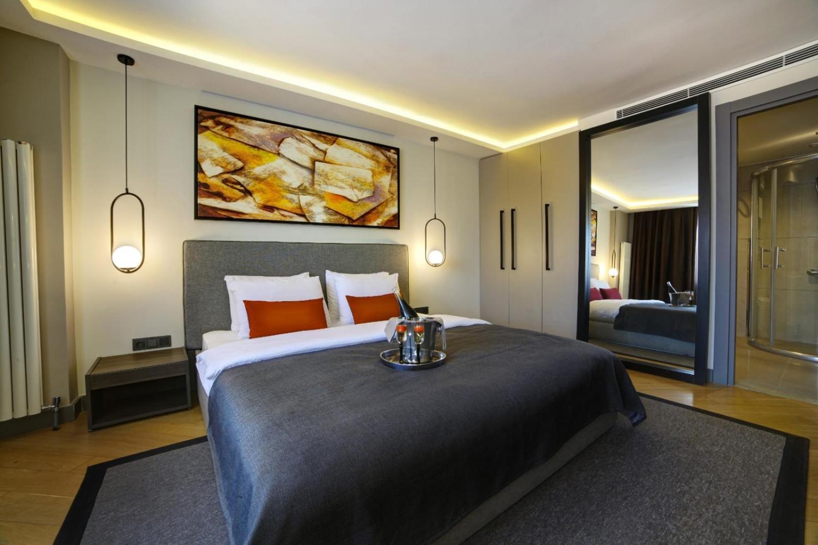 The Capital Aparthotel 2*