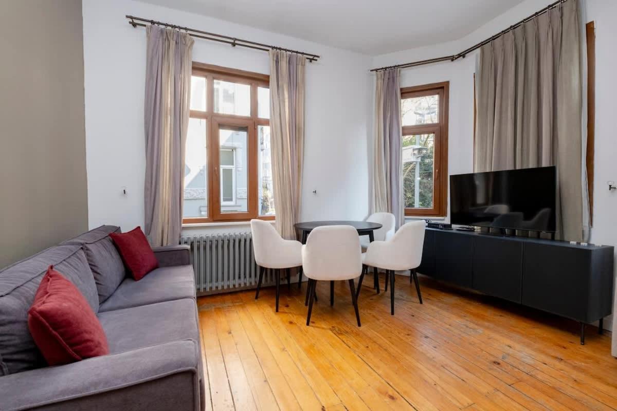 Cosy Historical Flat *