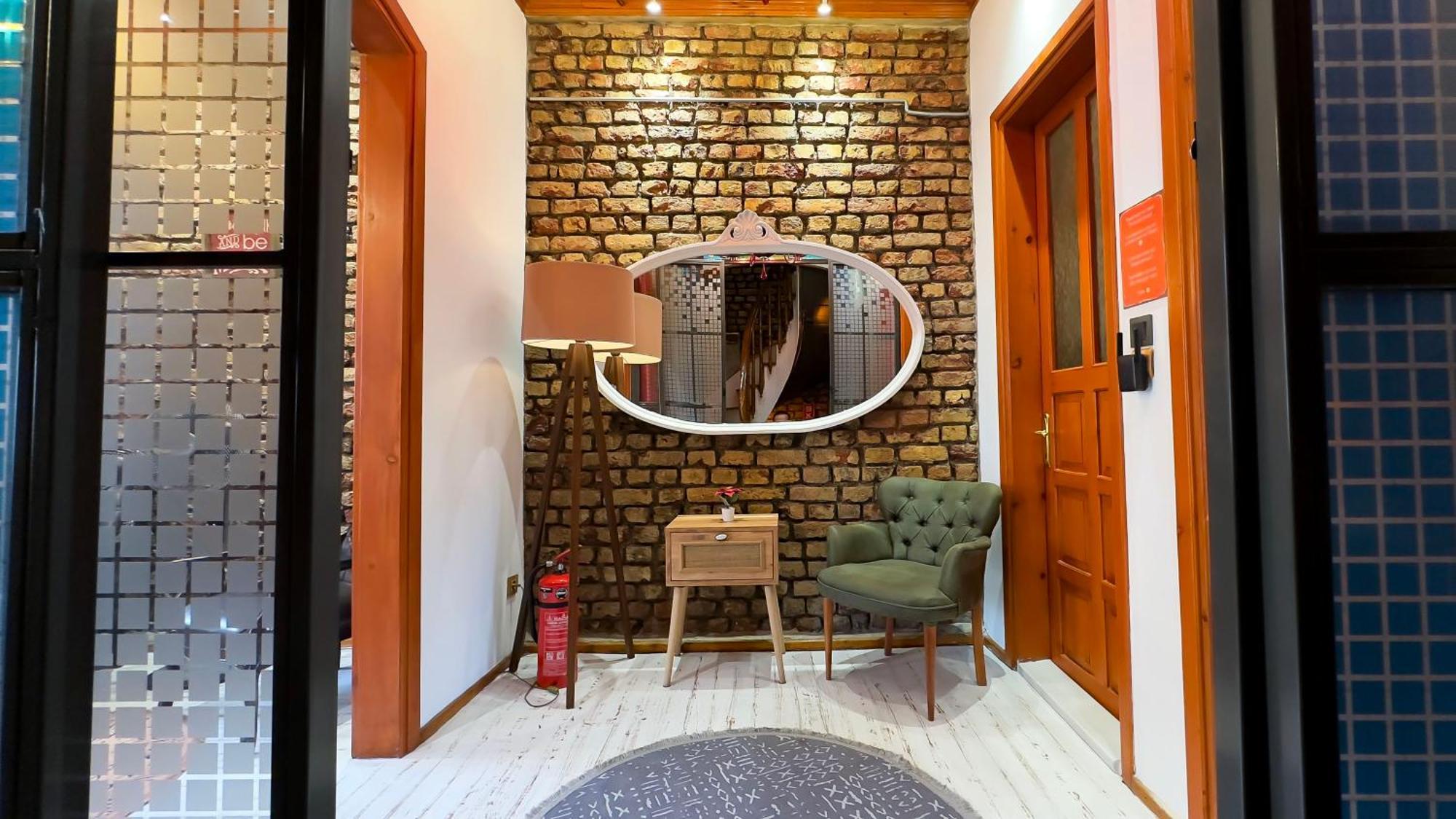 Dream House Apartment *