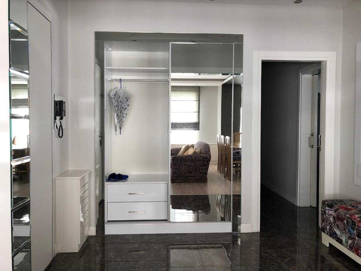 Center Apartment *