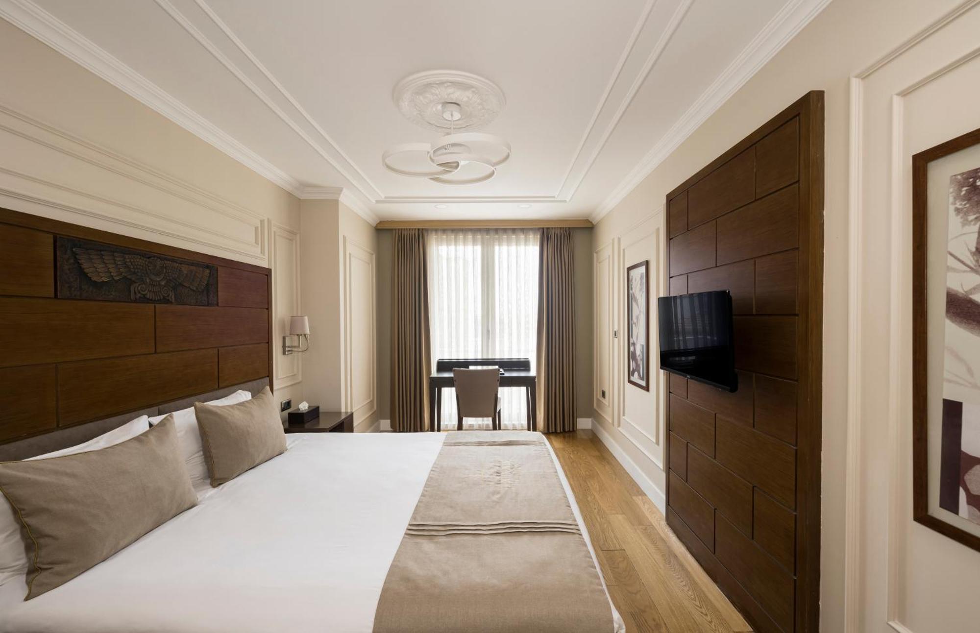 Hotel Continental Pera 4*