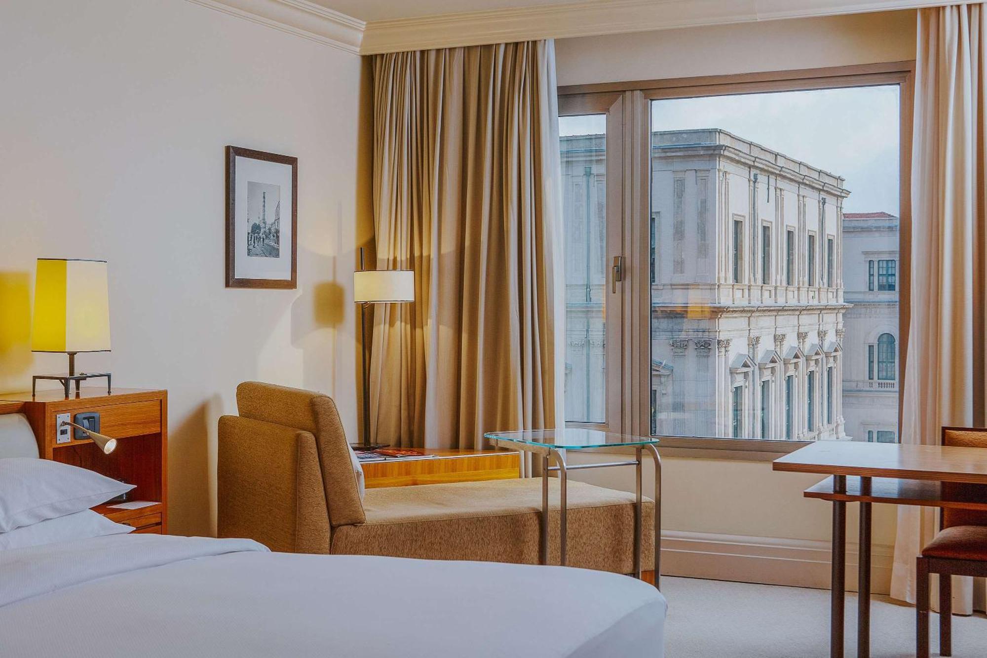 Hotel Grand Hyatt