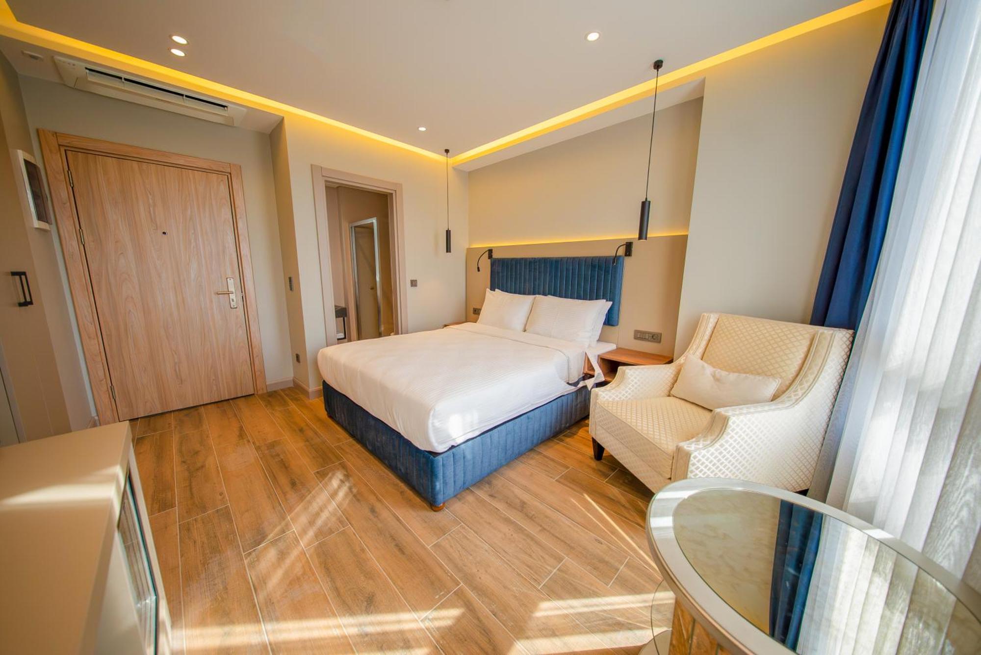 The Palm Bosphorus Hotel *