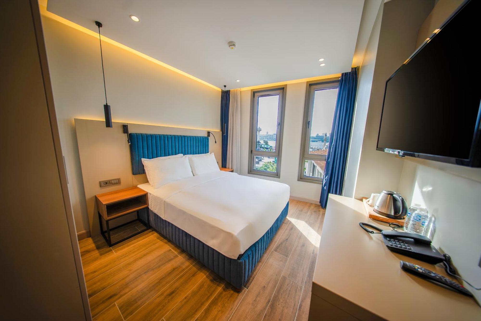 The Palm Bosphorus Hotel *