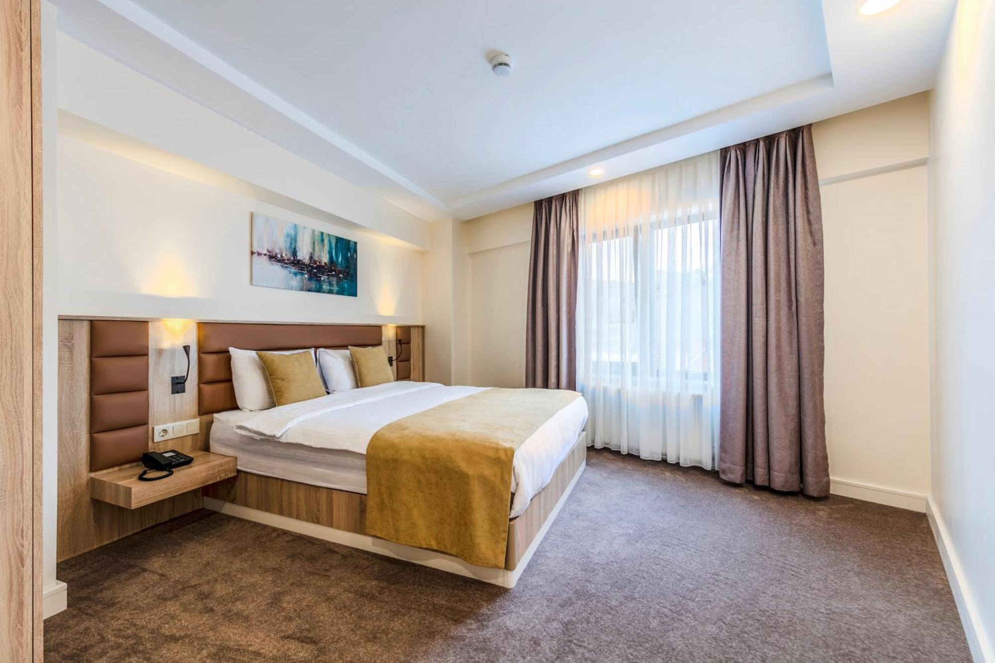 Roys & 4* Istambul