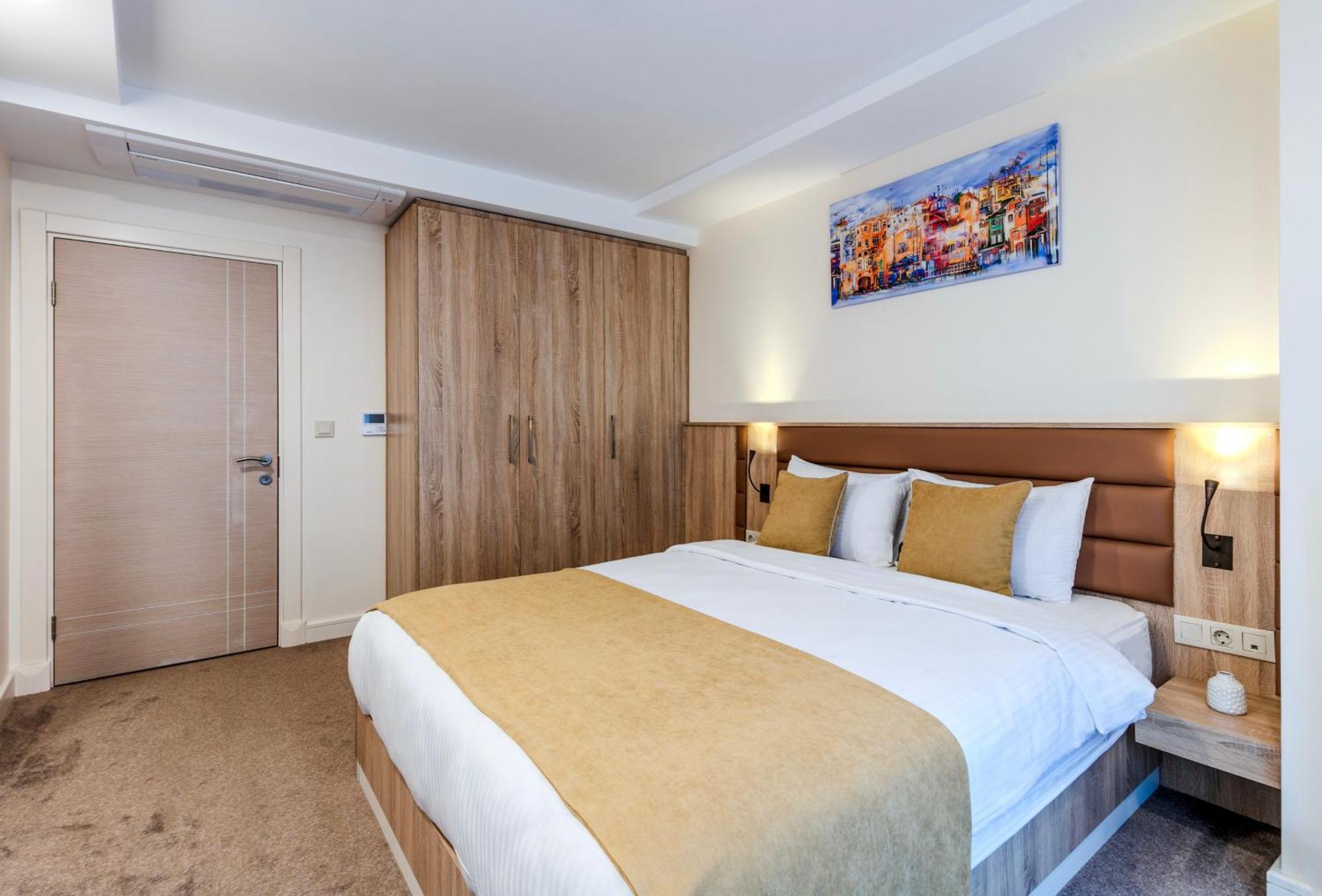 Roys & Hotel Istambul