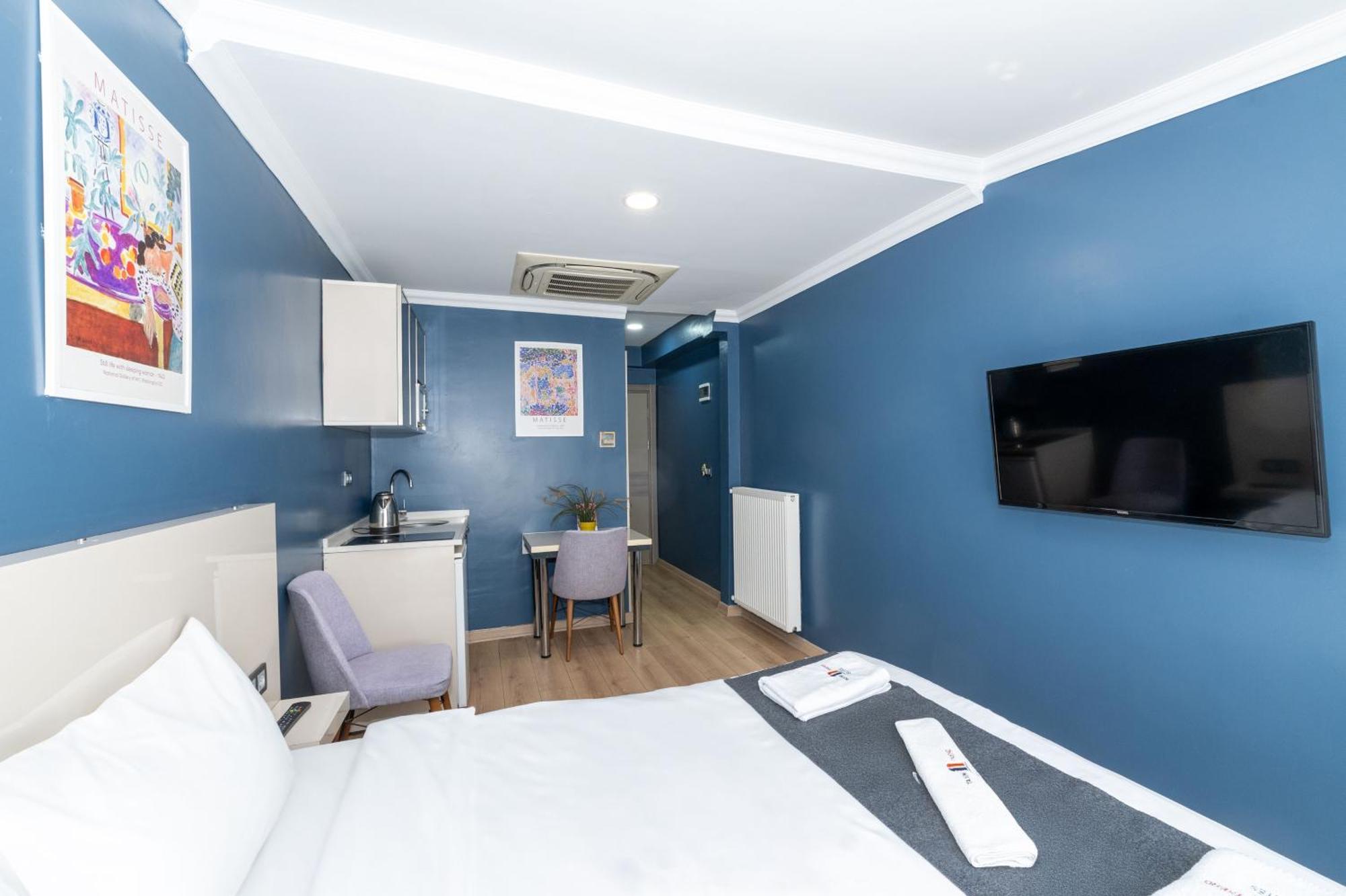 Aparthotel Butterfly House 2*