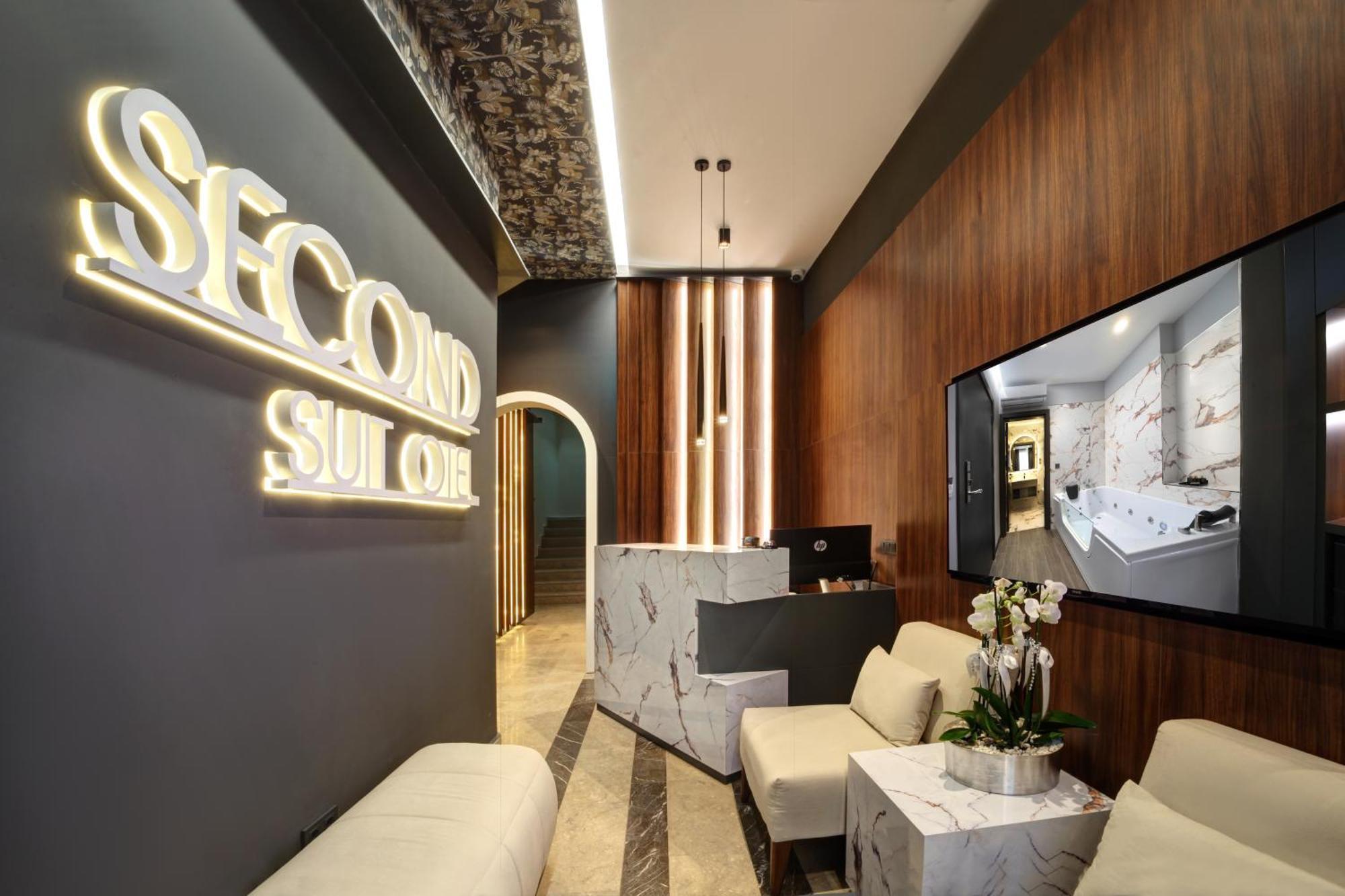Second Hotel 3*