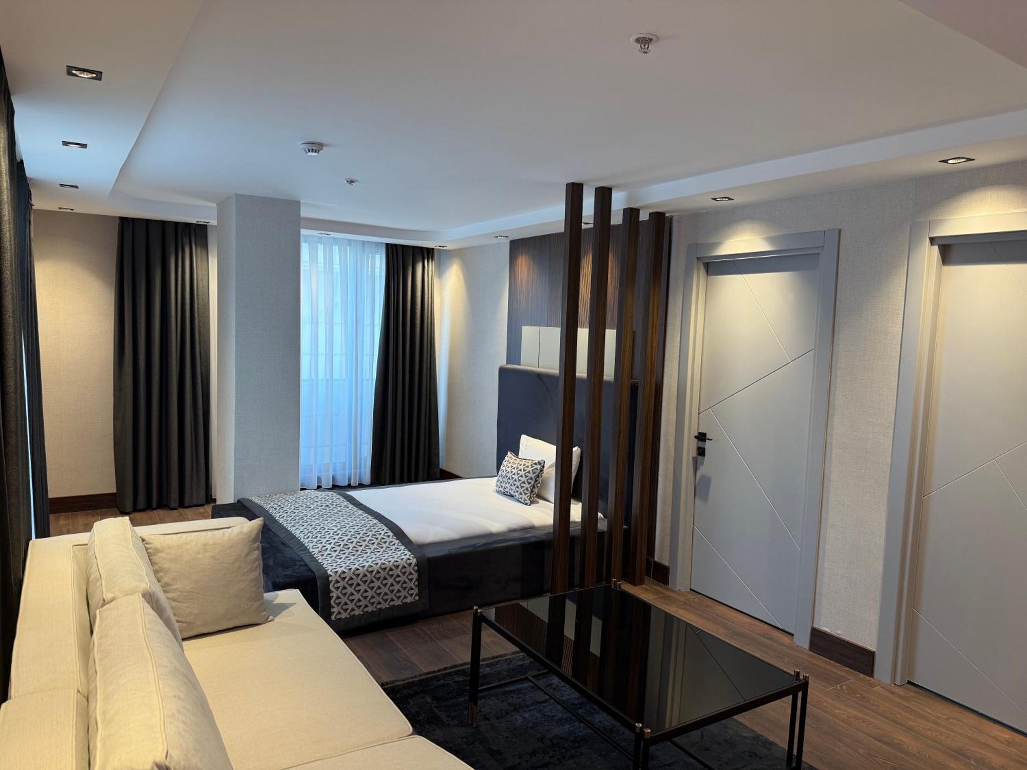 Hotel Nevizade Avangart