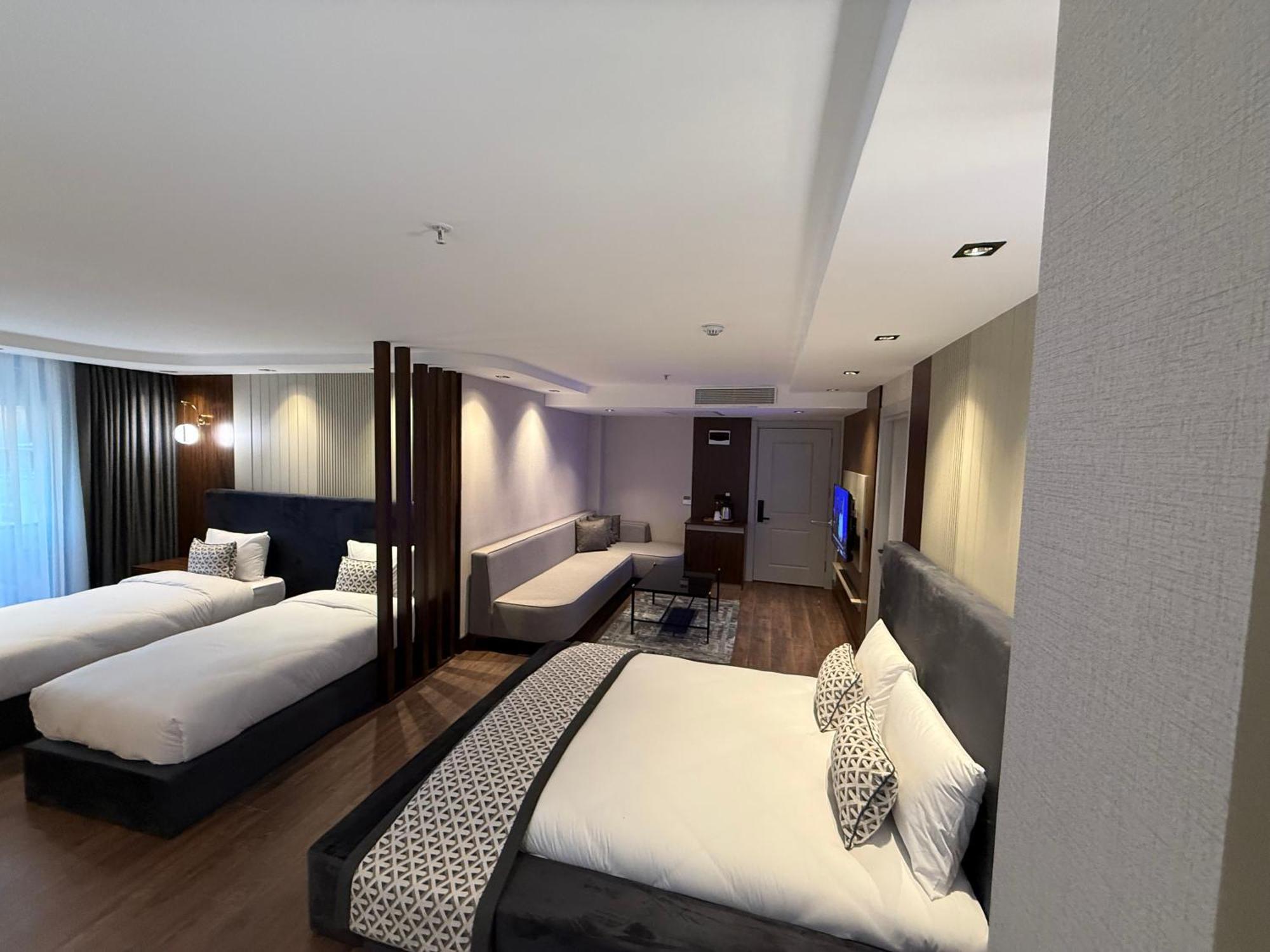 Hotel Nevizade Avangart