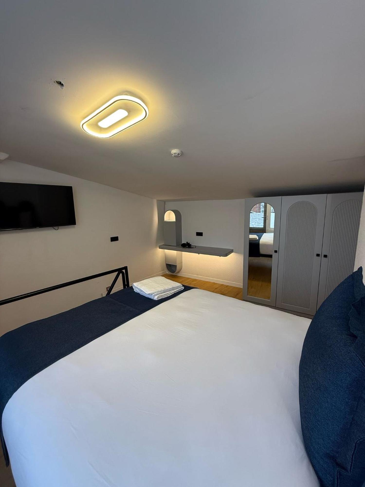 Otel Corner Hot