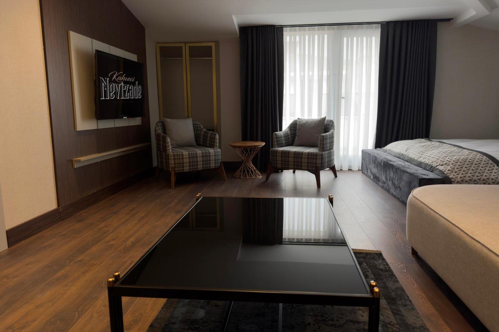 Hotel Nevizade Avangart