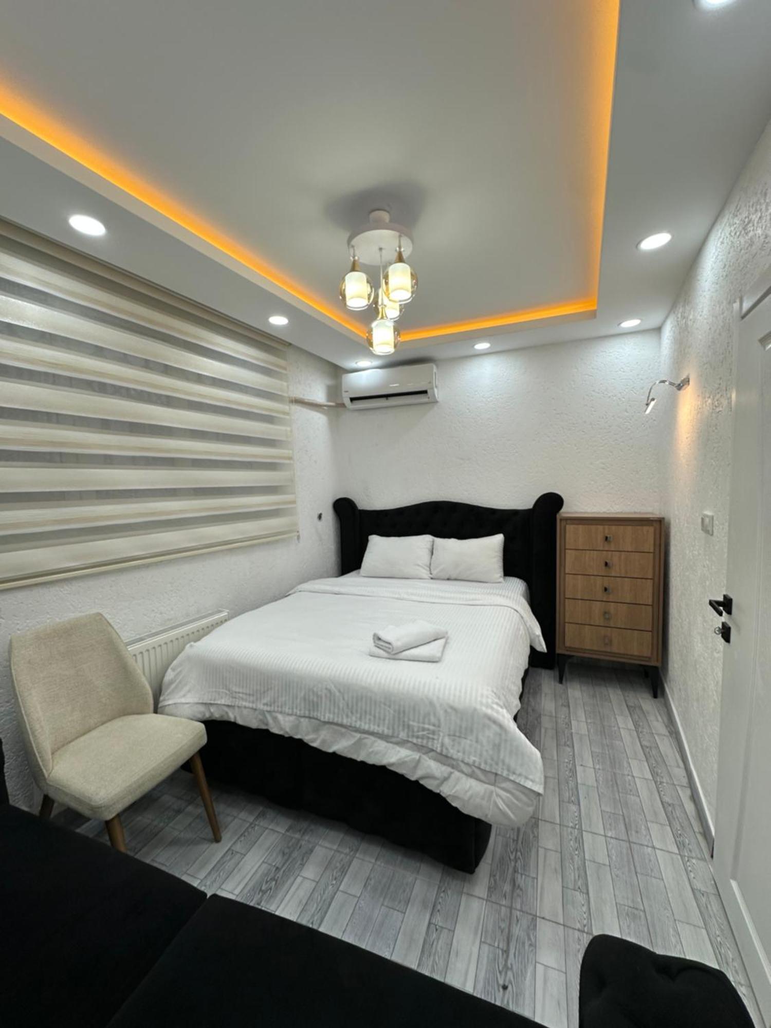 Immor Hotel *