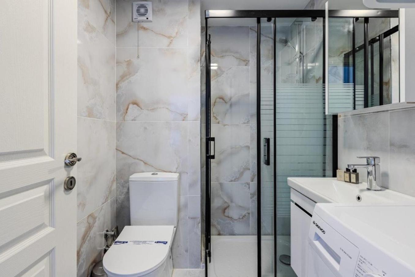 Cozy New Penthouse 1bd Nisantasi Terrace Gem! #334 Apartment Istanbul