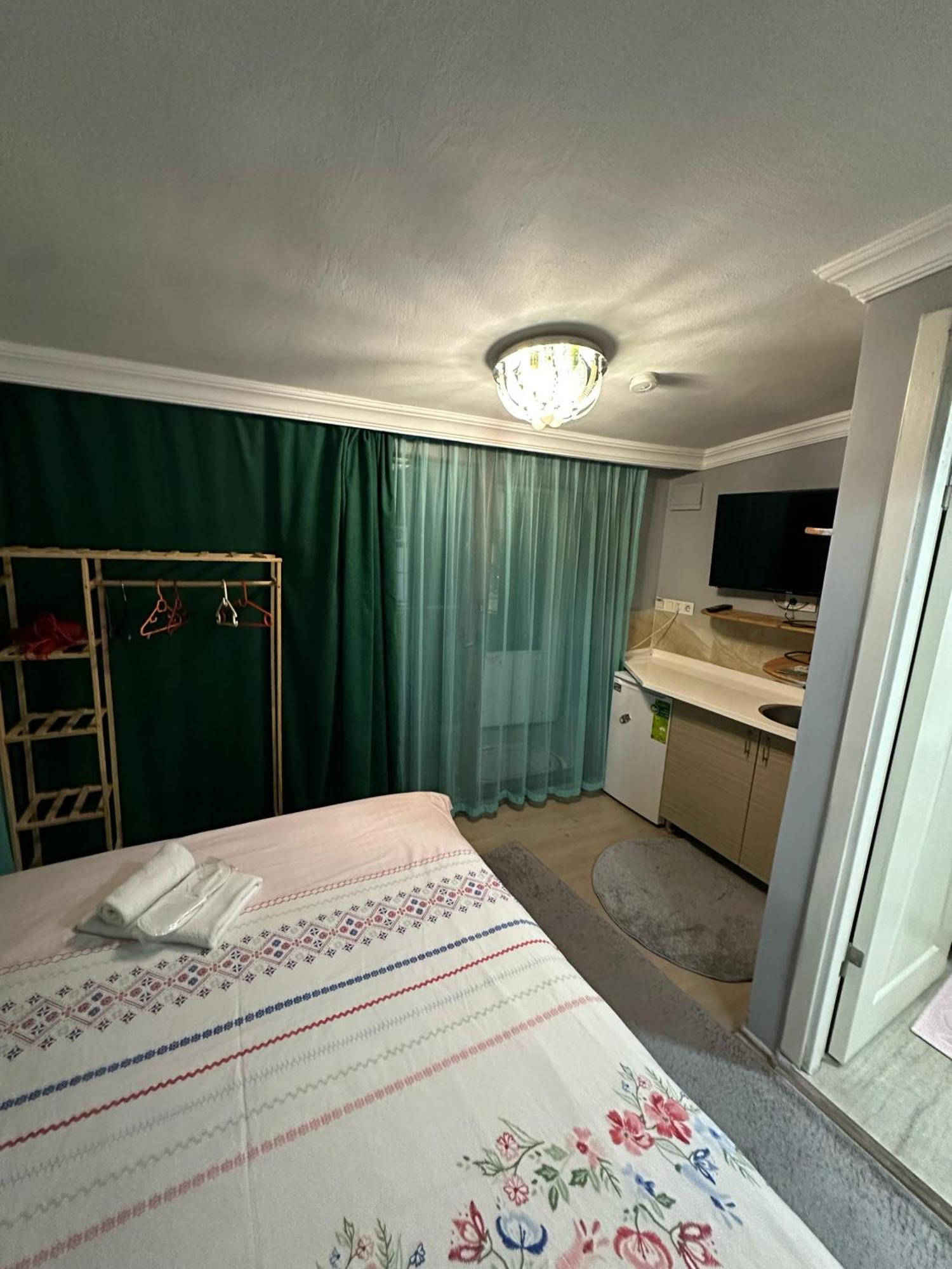 Nelly Guest house *
