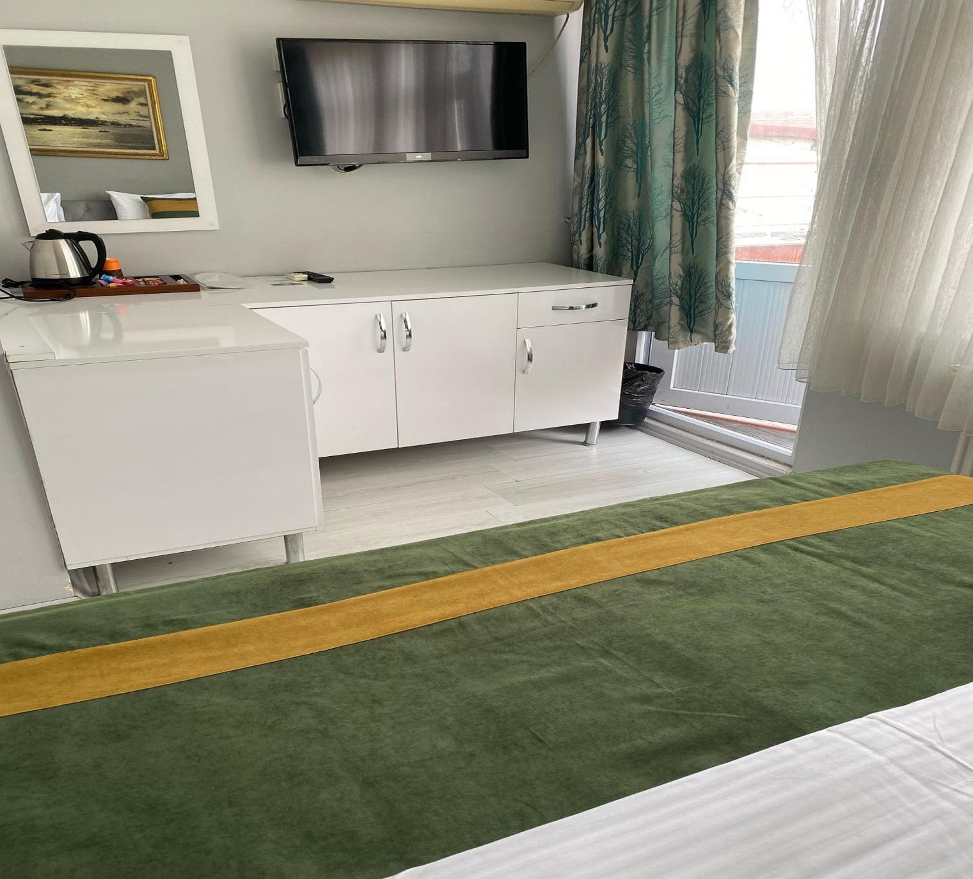Unique Otel 3*