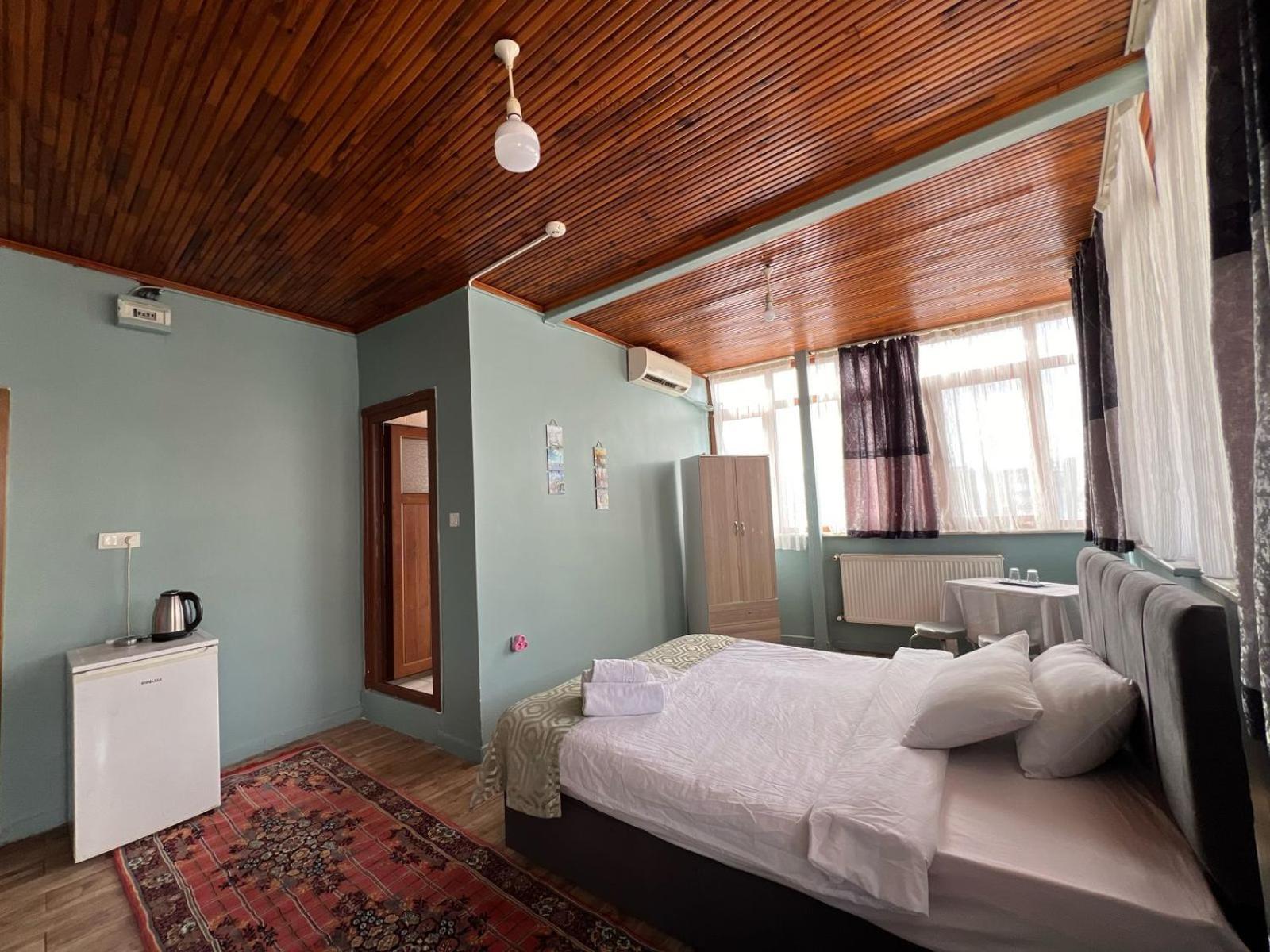 Avsin Aparthotel 3*