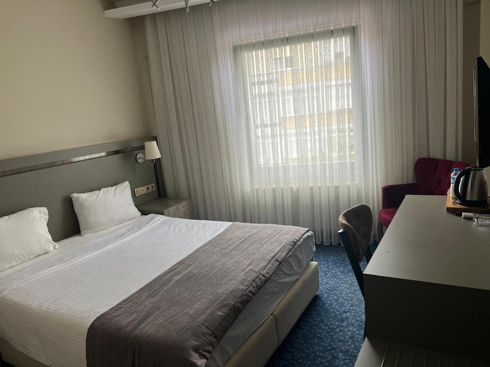 Hotel Acar *