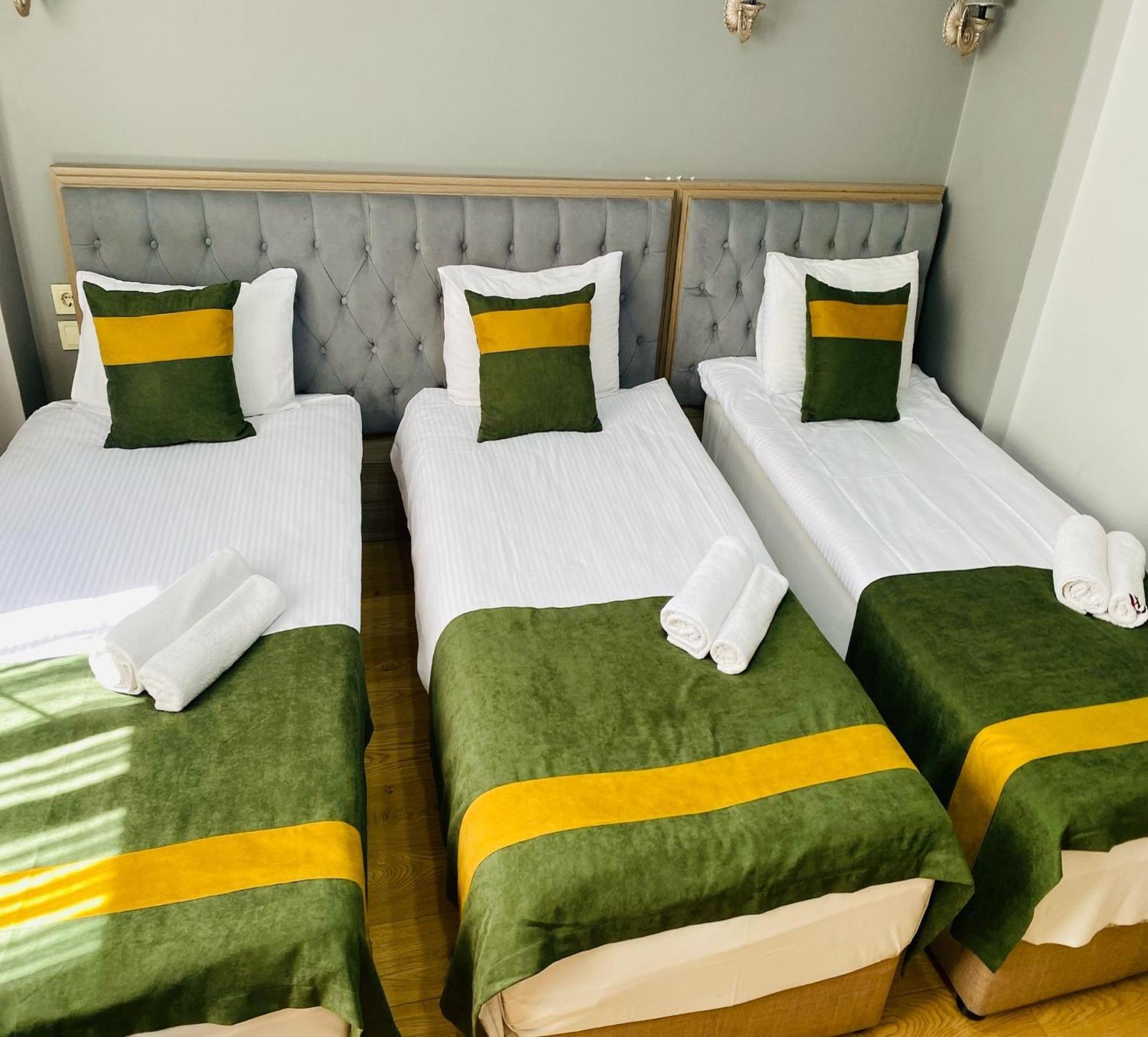 Otel Unique 3*