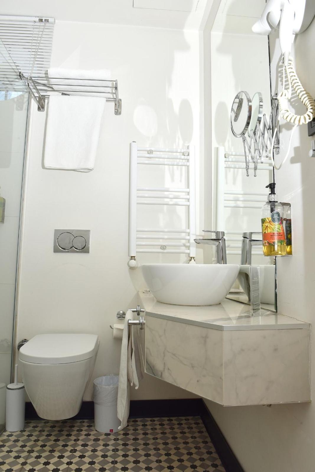 Levent Lavandula Otel 3*