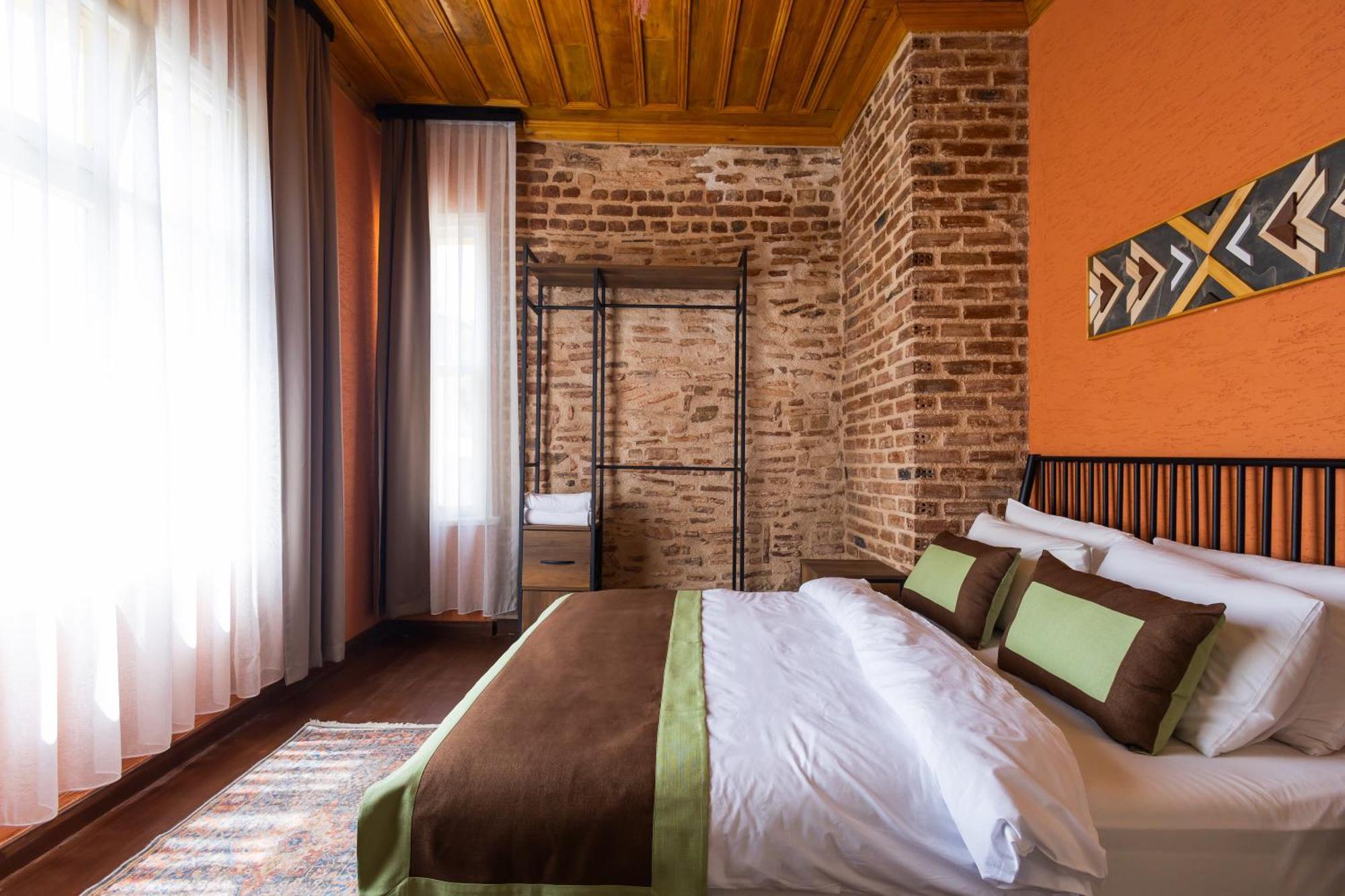Fragments Hotel