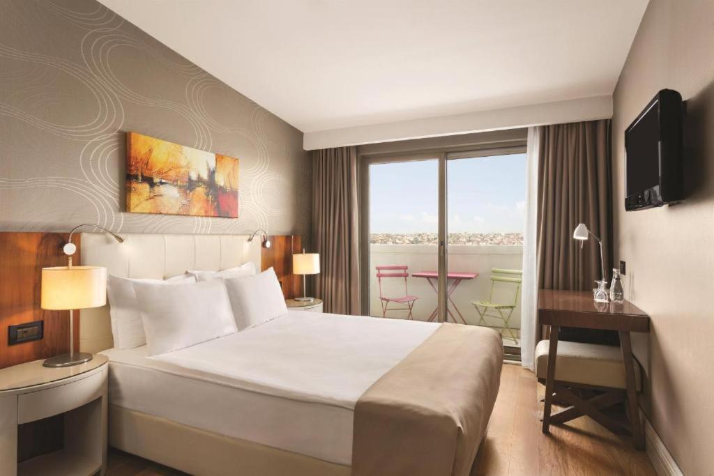 Hotel Ramada By Wyndham Grand Bazaar