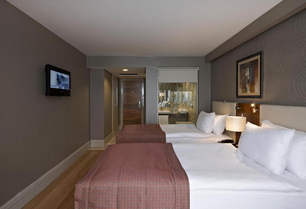 Ramada By Wyndham Grand Bazaar 4*