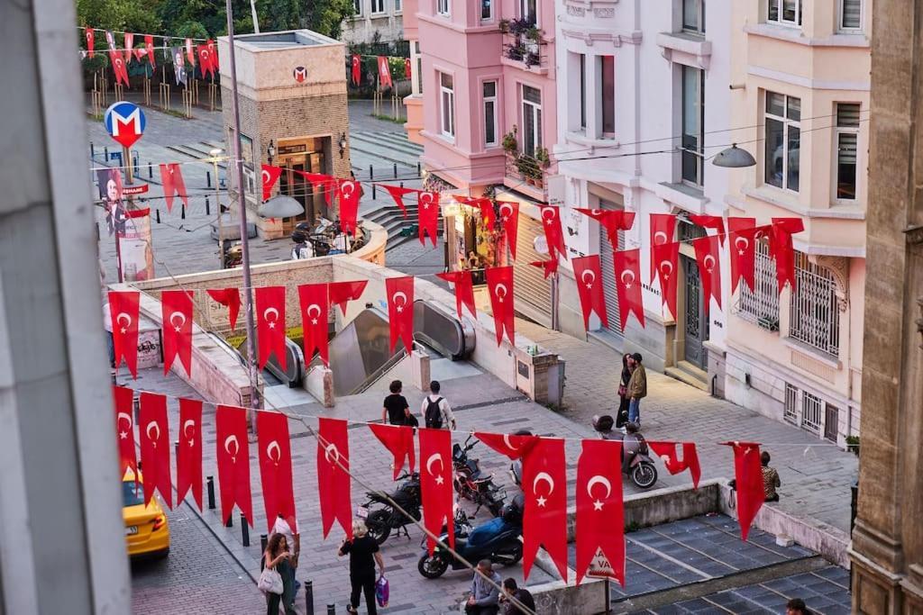 Stunning 2br 1 Min Metro&galata * Istanbul