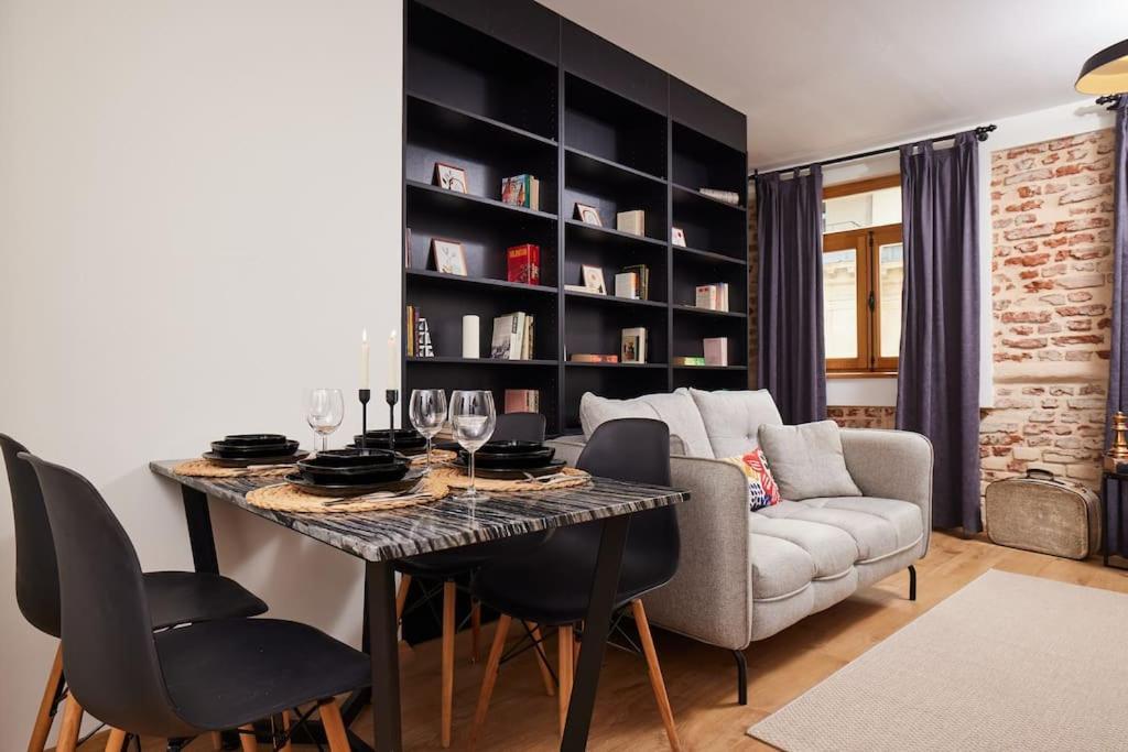 Stunning 2br 1 Min Metro&galata