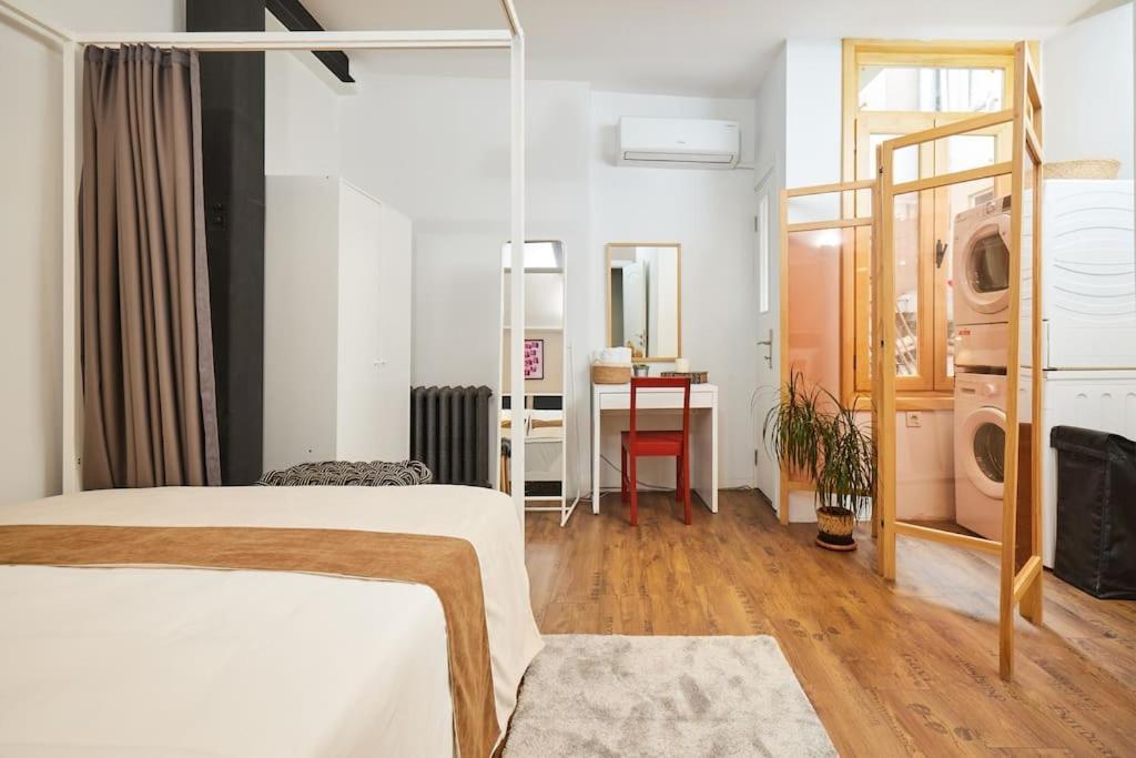 Stunning 2br 1 Min Metro&galata * Istanbul