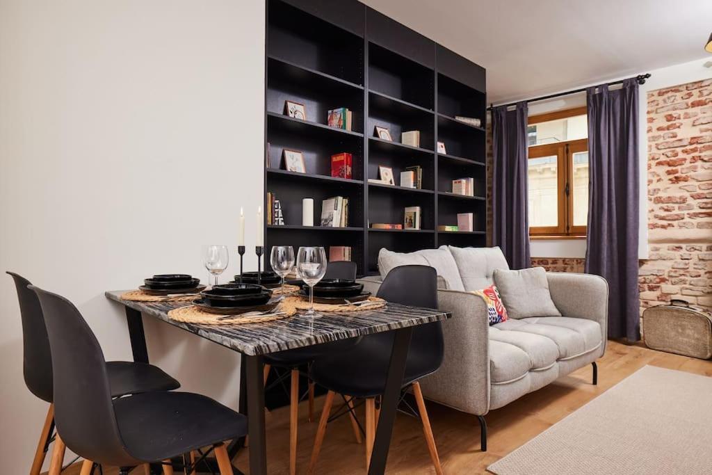 Stunning 2br 1 Min Metro&galata * Istanbul