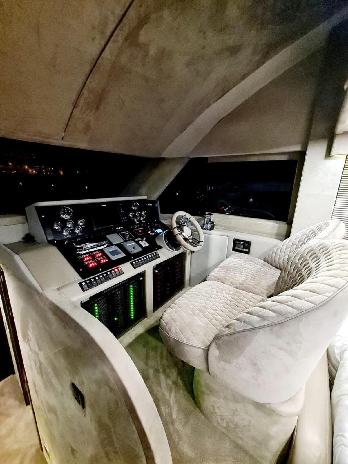 Botel Den Den Istanbul