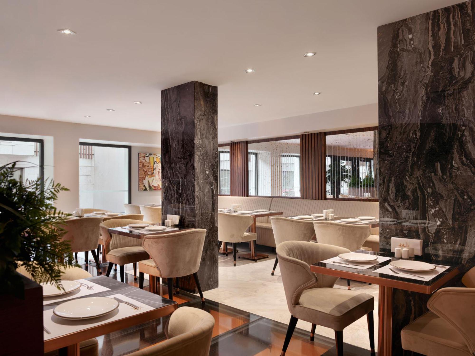 Shining Star İstanbul