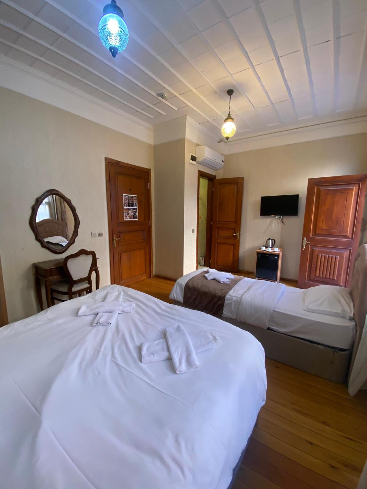 Amida&nurayhousehotel Hotel *