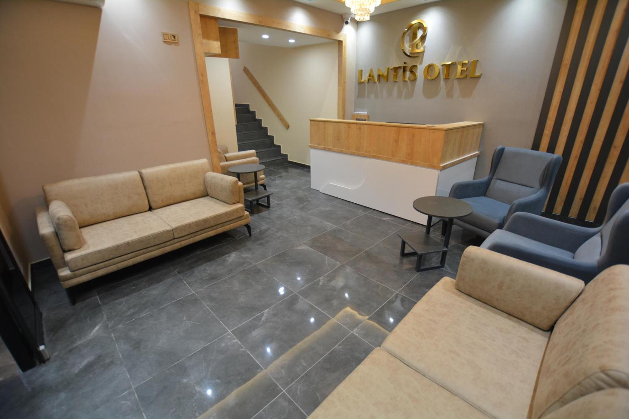 Hotel Lantis *