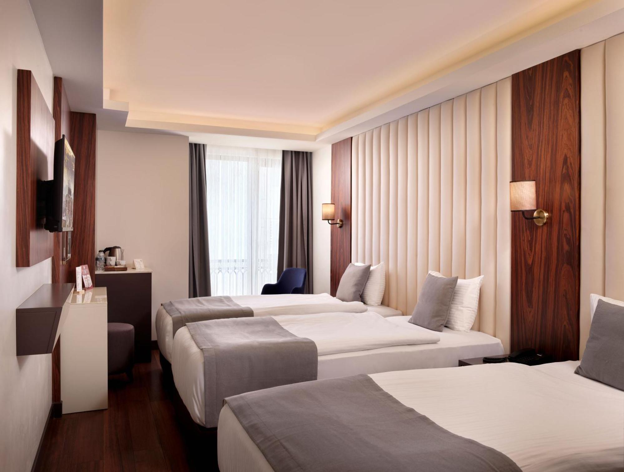 Shining Star Otel