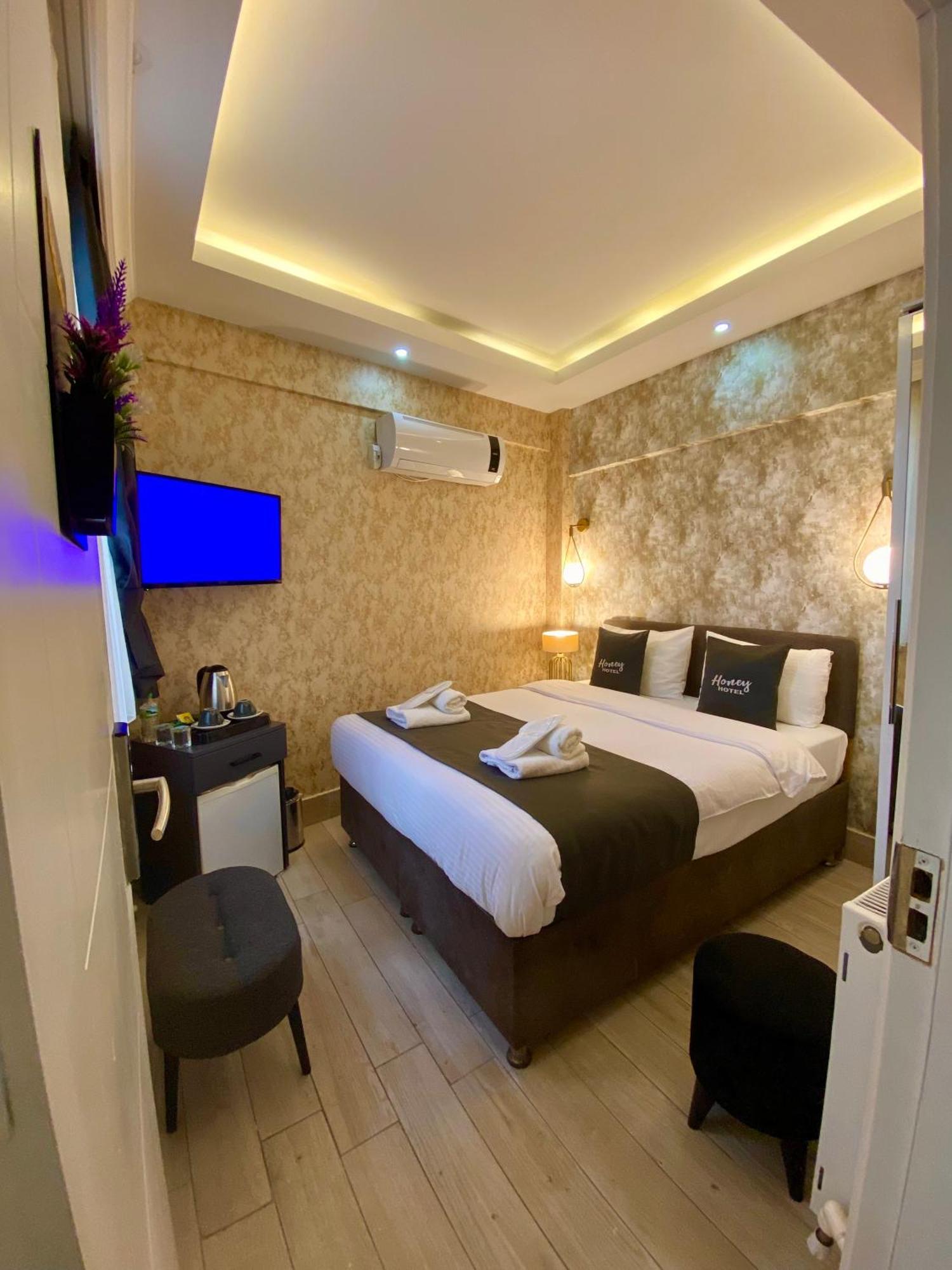 Honey Hotel