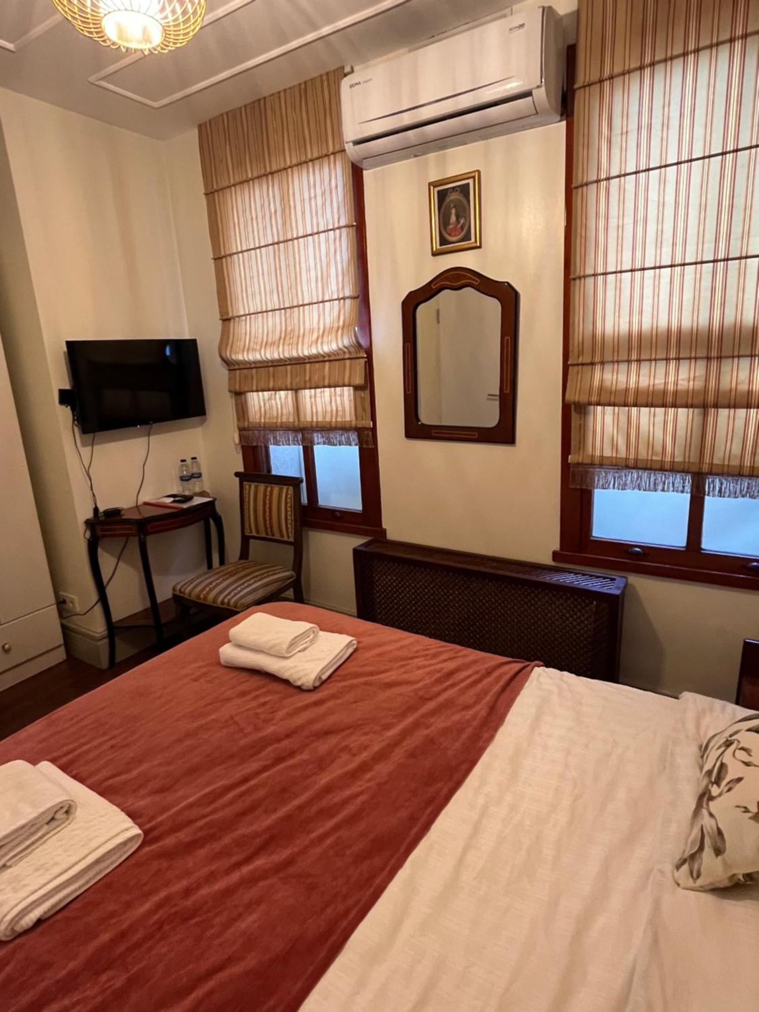 Levant De Luxe Inn *