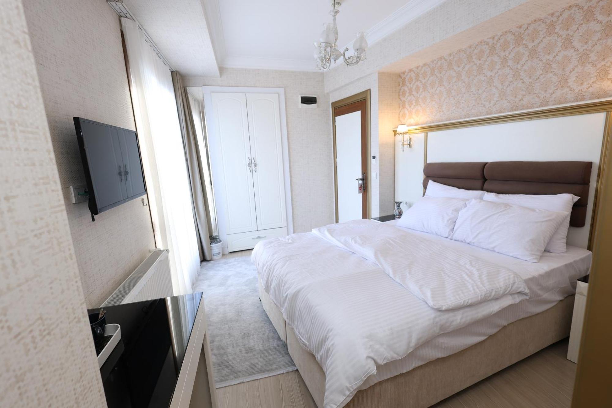 Lelll Hagia Sofia Hotel *