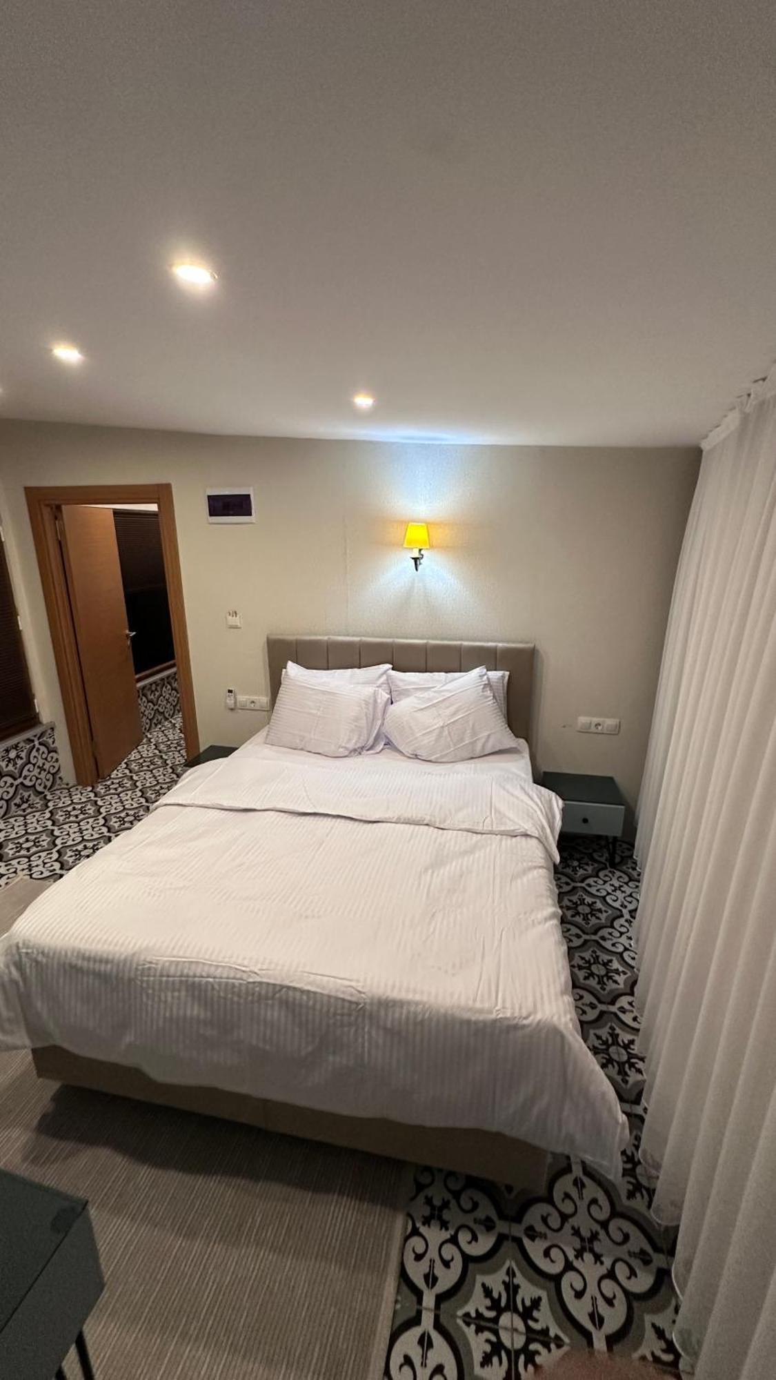 Lelll Hagia Sofia Hotel *