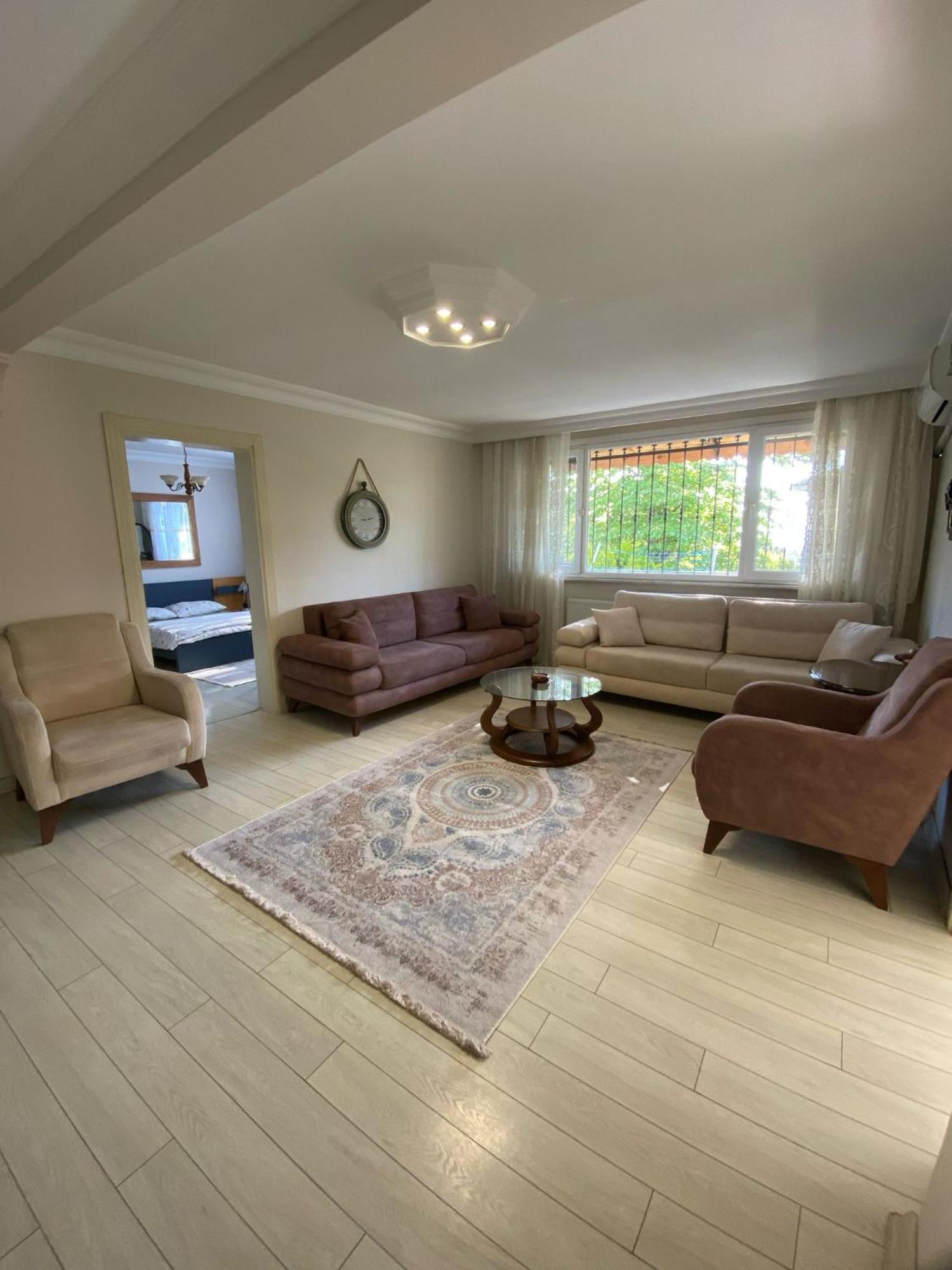 Garden House Apartment