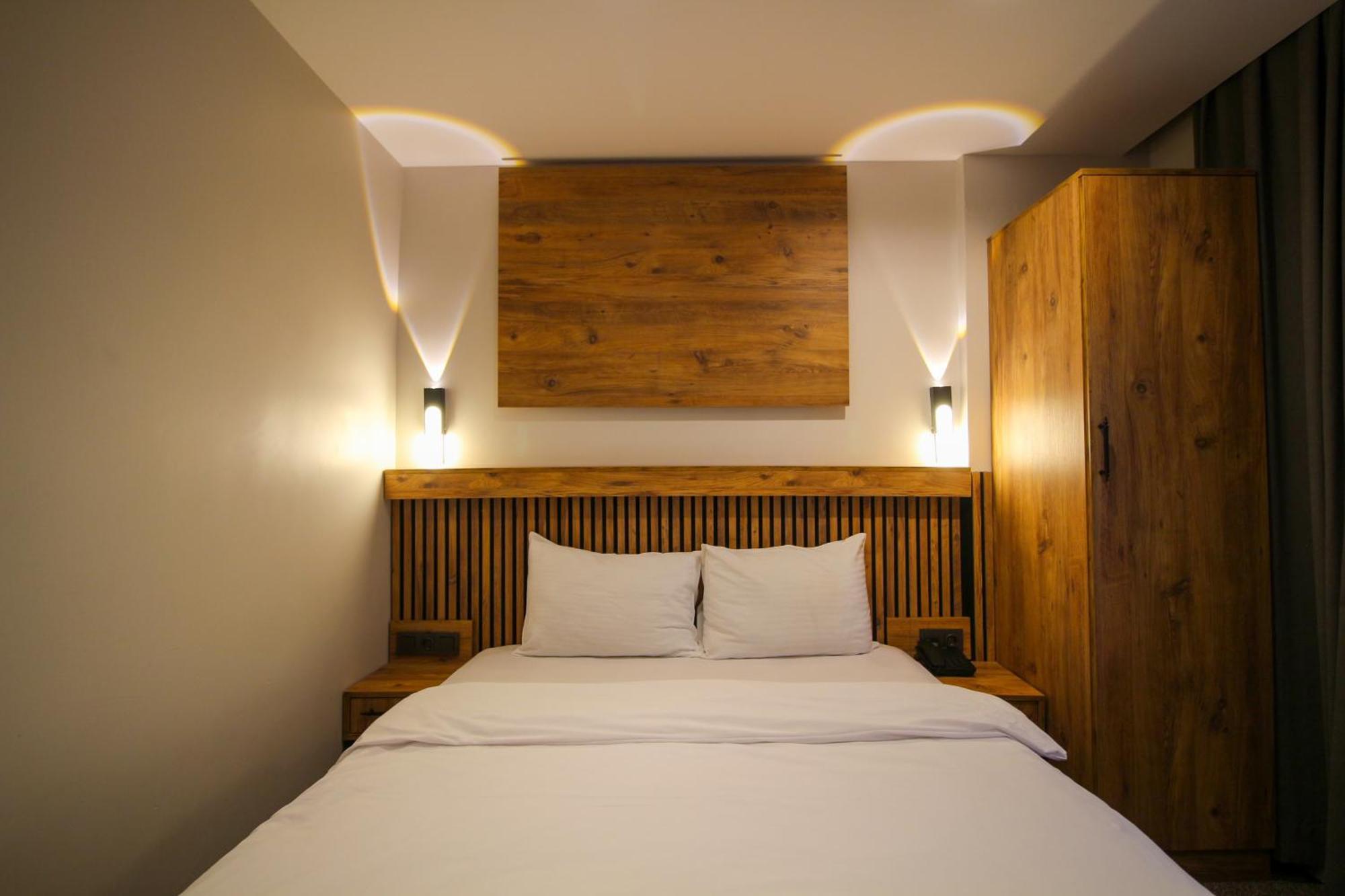 Kaya Hotel Saw