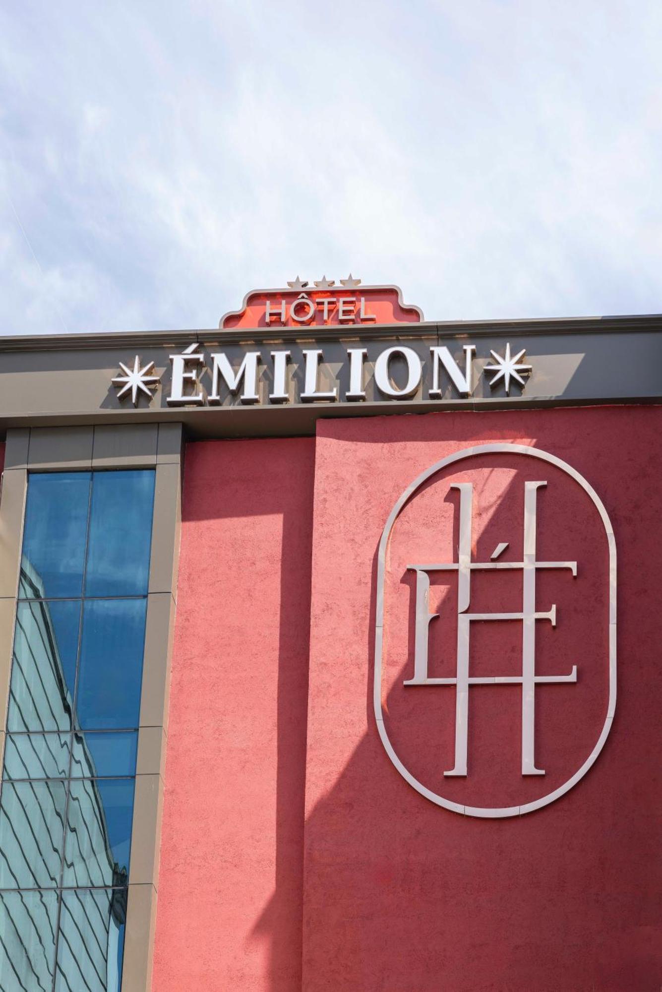Emilion *