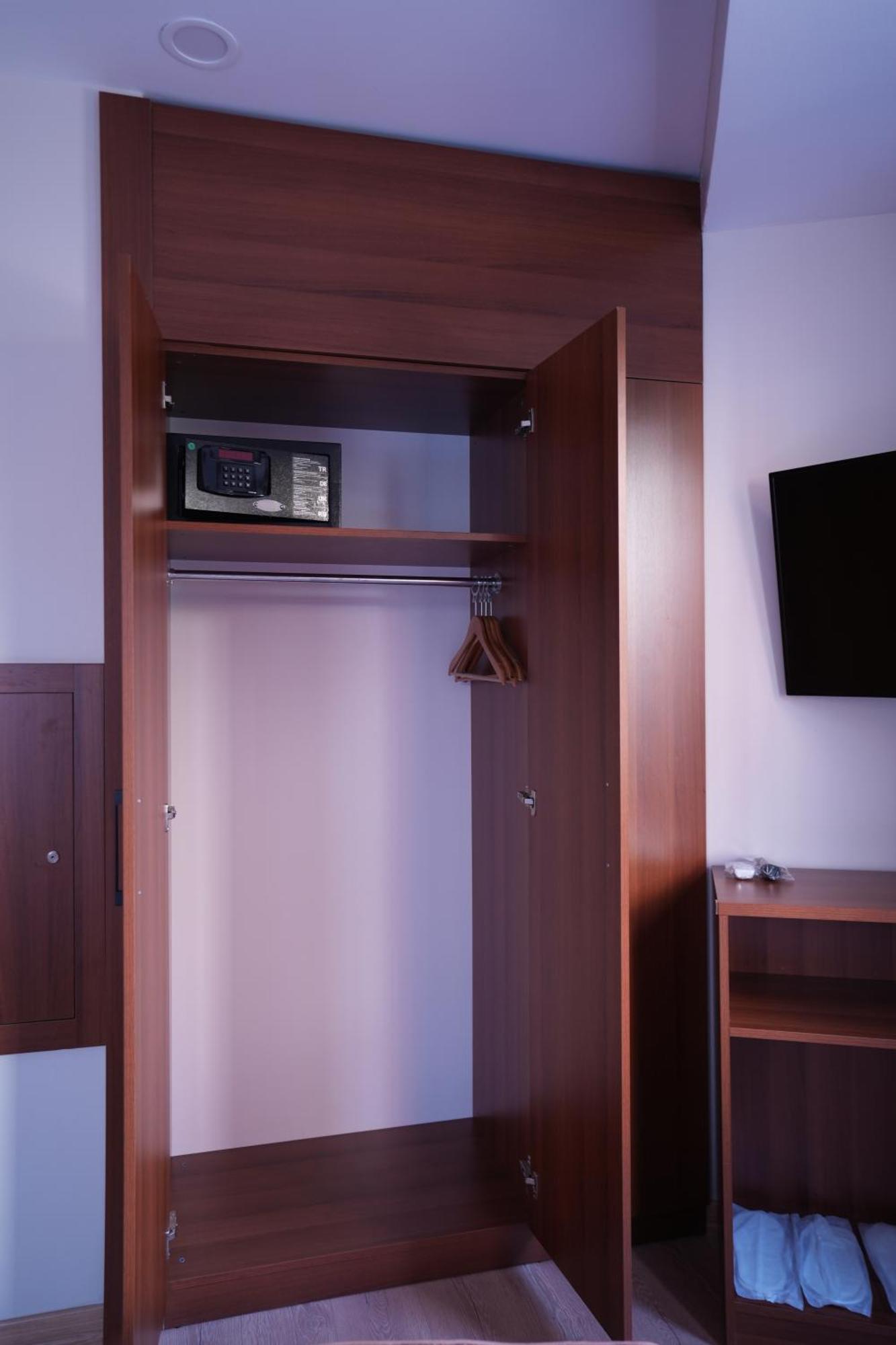 Hotel Keeper Istanbul